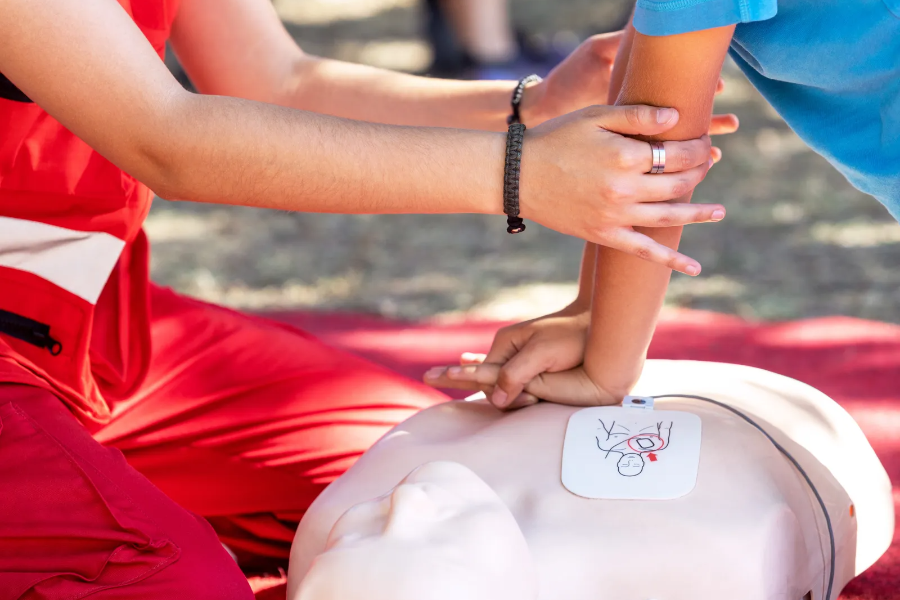 자동심장충격기 사용 방법